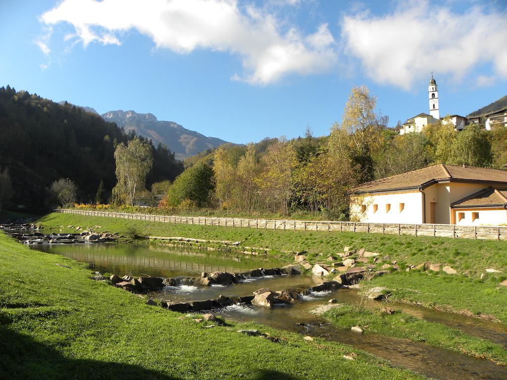 Casa De Val Lägenhet Calceranica al Lago Exteriör bild